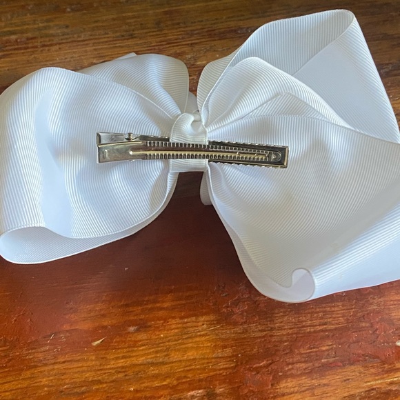 Jo Jo Siwa Signature Large Cheer Hair Bow - Picture 3 of 3